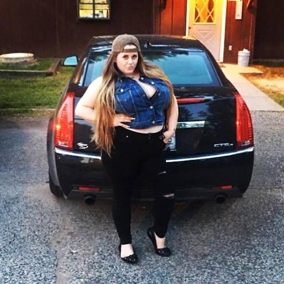 Meet your Posher, Heidi - Picture 1 of 1